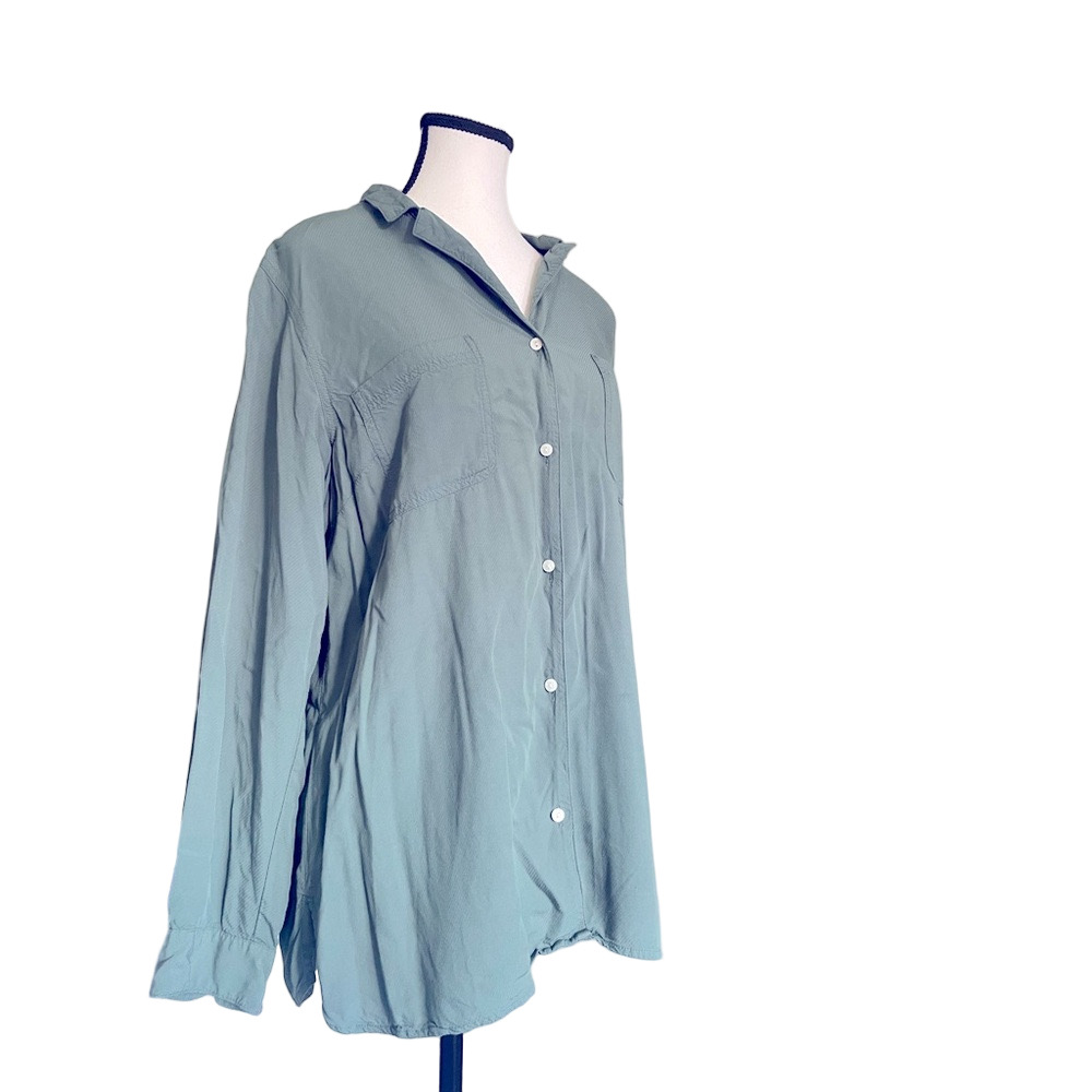 Old Navy Green Button-Up Blouse